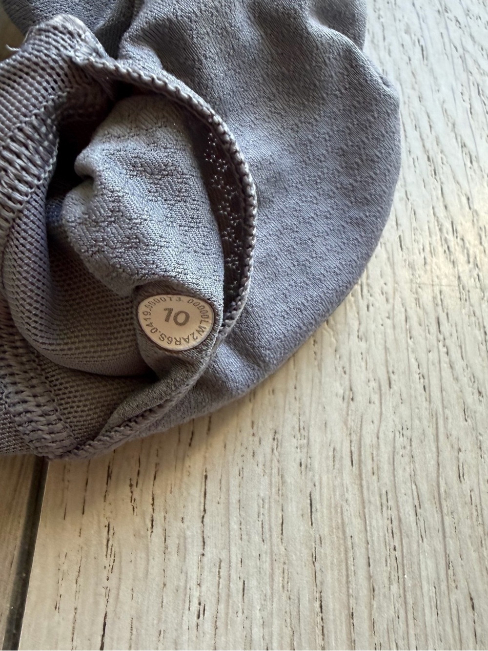 Lululemon Strappy Grey Sports Bra - Comfortable Everyday Support size 10 - Picture 4 of 4